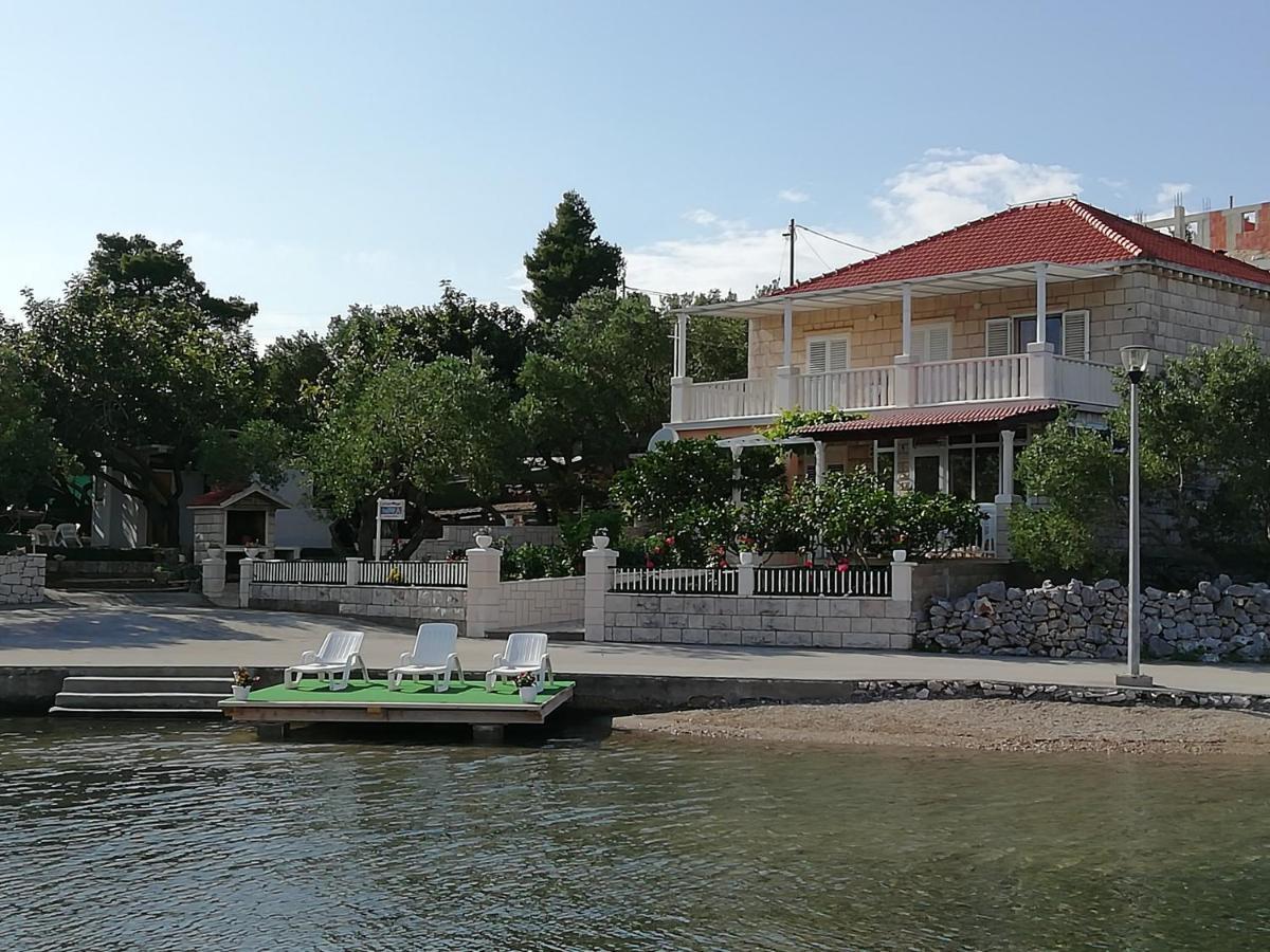 Apartments Ivona Lumbarda Zewnętrze zdjęcie