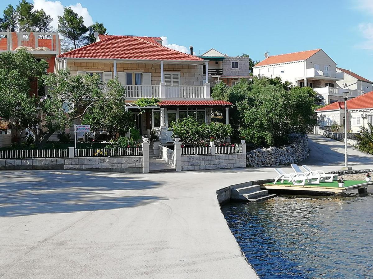 Apartments Ivona Lumbarda Zewnętrze zdjęcie